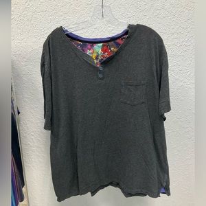 Robert Graham Grey With Buttons T-Shirt, 2XL